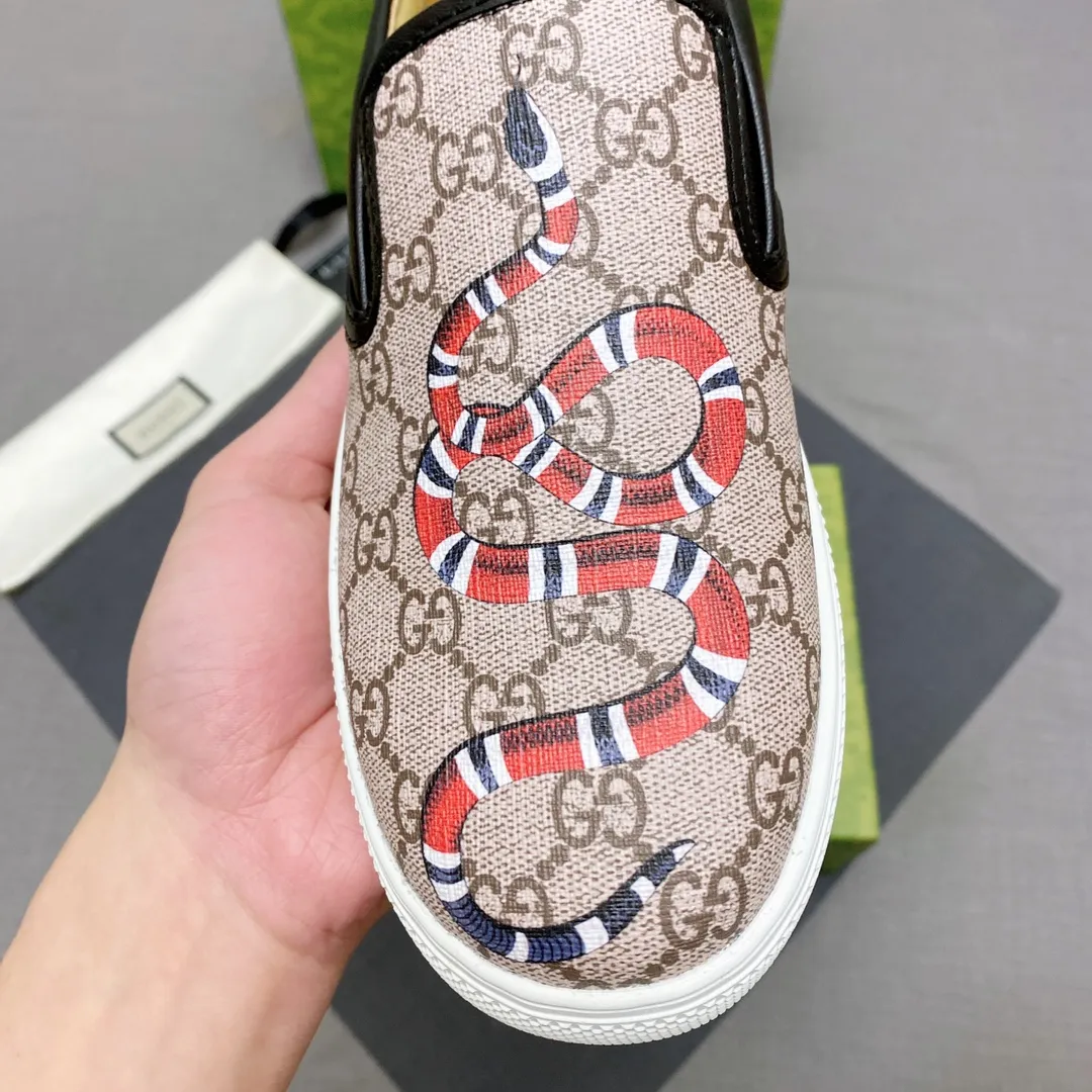 p360 The official website synchronizes the 1:1 replica🇮🇹🇮🇹"GUCCI"🔍🔍for sale at the men's 2025 counter simultaneously, 1:1 large G font, high-end 3D pattern, fashionable and casual, comfortable and breathable personality, the first choice for trendy men, imported sheepskin lining, comfortable, breathable and fashionable Trendy, a must-have for trendy men, soles: Original soles specially provided by the original factory, exclusive movable molded soles are super comfortable, original factory goods, 🔍🔍high quality, you can enter and leave the counter at will, 38-44, (45 can be customized, non-returnable or exchangeable) available from stock, you deserve it No. 005